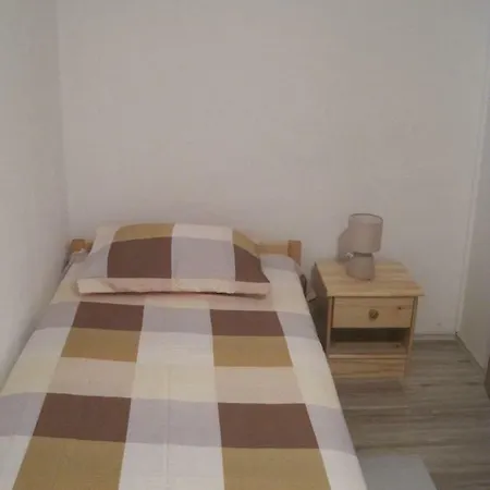 Vacation Neta Vikendica *